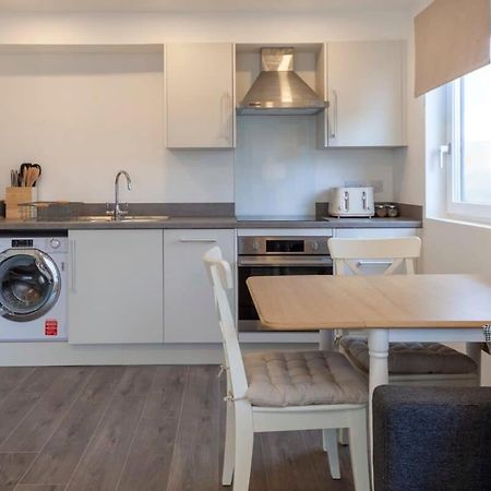 Contemporary 1 Bedroom Apartment In Ashford Ashford  Exterior foto
